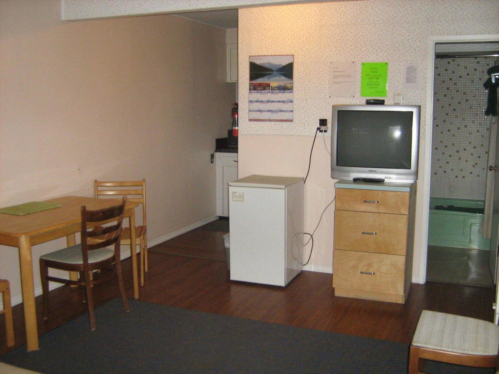 Airport Inn Motel Quesnel Zimmer foto